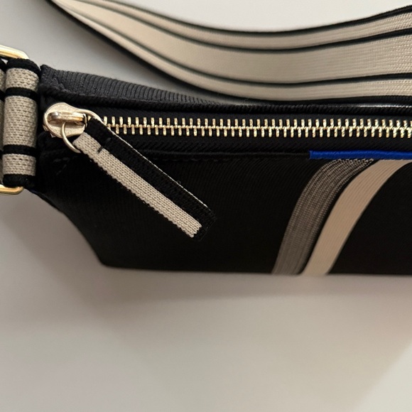Rothy's Black and Cream Crossbody Bag - Picture 5 of 13